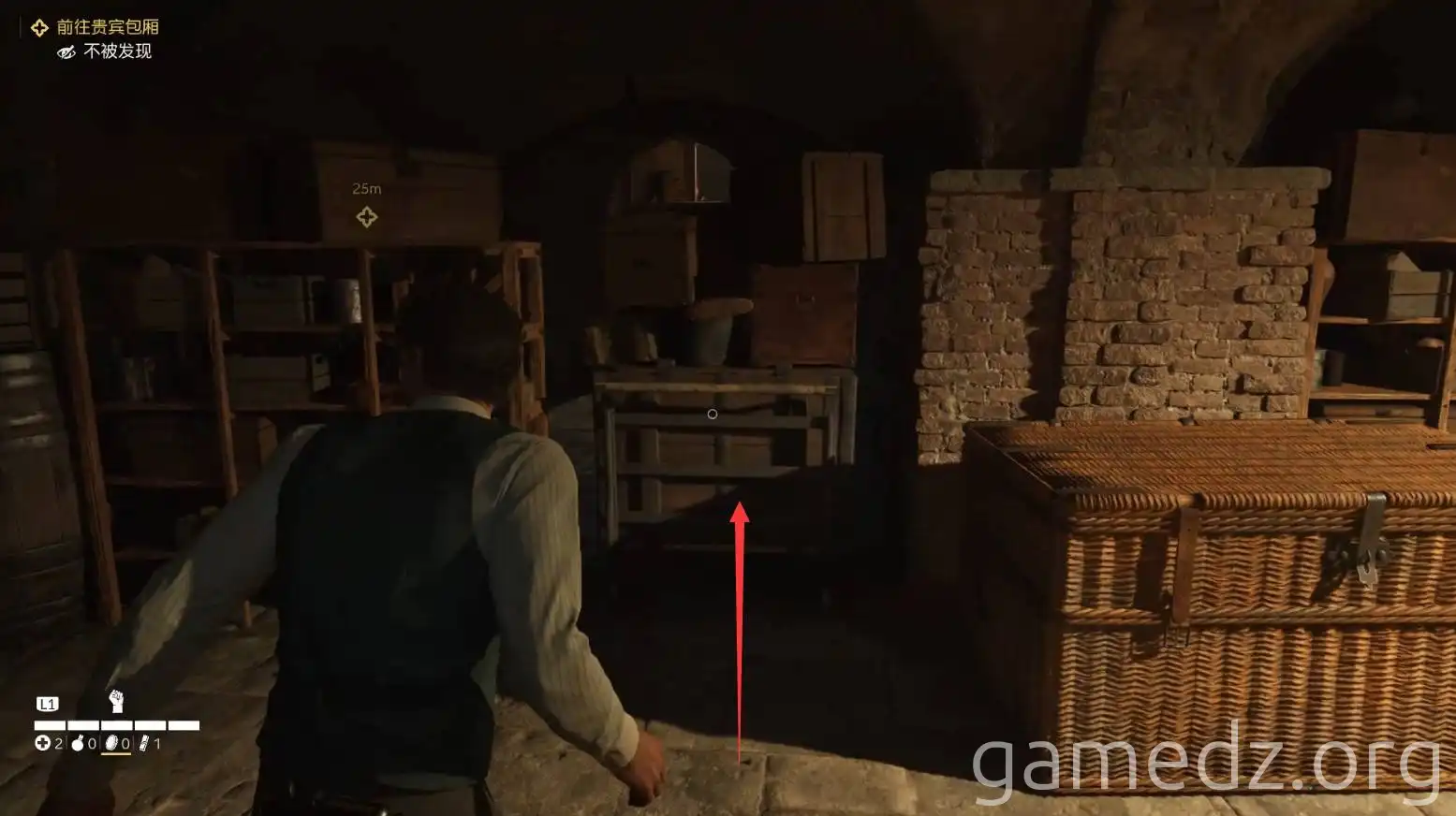 Mafia Chapter 12: Discovering an amulet near the cart Amulet to the right of a cart in Mafia Chapter 12